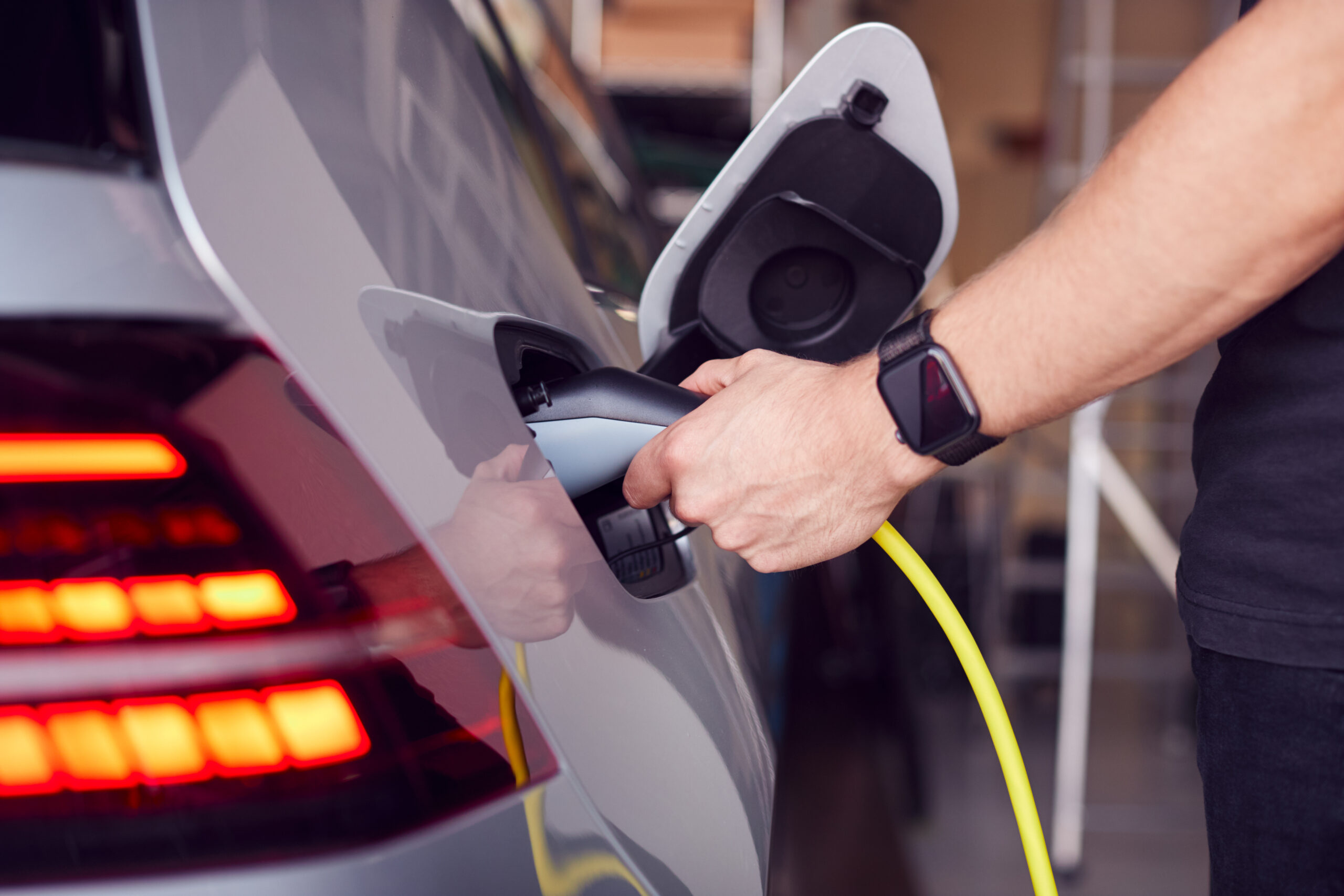 how much to install electric car charger at home