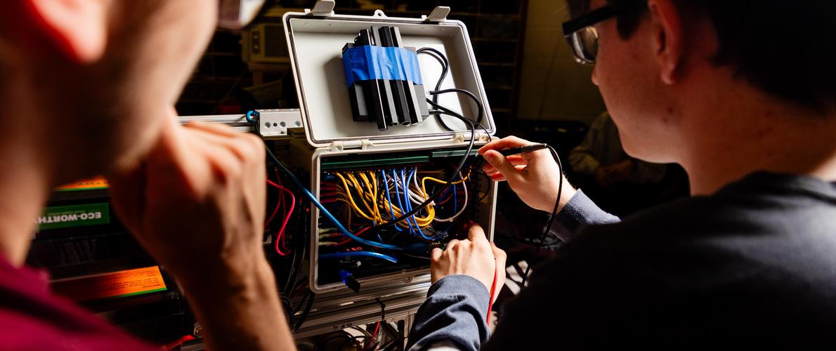 remodeling electrician